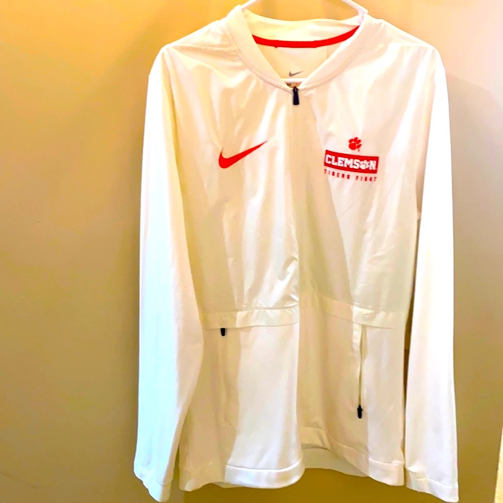 NCAA Nike CLEMSON TIGERS full zip jacket.  Off white w/ORANGE Detail Men’s LG